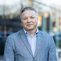 Peter-walker-speaker-nicc-2024-westin-bayshore-national-insurance-conference-canada-vancouver-bc